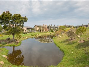 2 Bed Apartment in Oubaai and surrounds