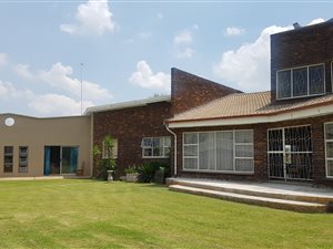 2.2 ha Farm in Rusticana