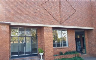 246 m² Office Space in Eldoraigne