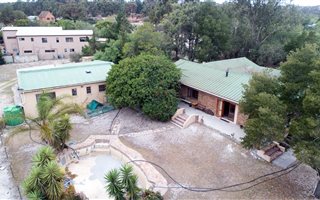 1.4 ha Land available in Morningstar
