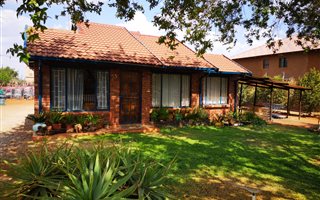 2 Bedroom House in Kuruman