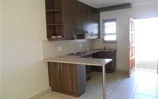 2 Bedroom Duplex in Albertsdal