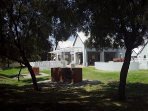 3 Bed House in Montana