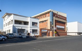5000 m² Industrial space in Greyville