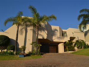 4 Bed House in Waterkloof Heights
