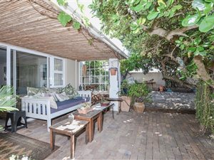 2 Bed Townhouse in Woodbridge Island