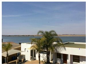 2 Bed House in Bronkhorstbaai