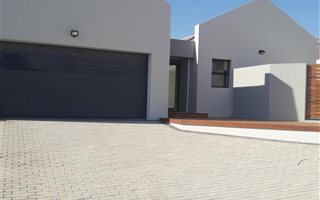 3 Bedroom House in Anchorage Park
