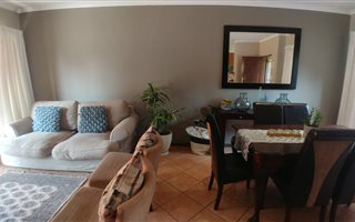 2 Bedroom House in Rietvlei Ridge Country Estate