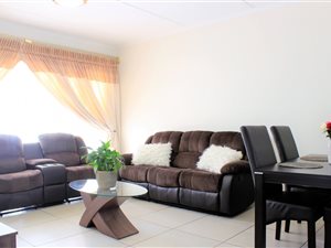 3 Bed Flat in Greenstone Ridge
