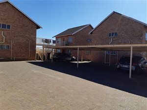 2 Bed Flat in Blomanda