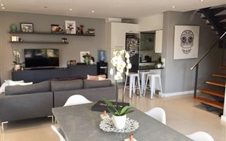 3 Bedroom Apartment in Bantry Bay