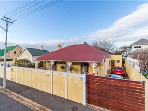 3 Bed House in Claremont