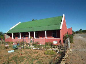3 Bed House in Steytlerville