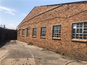 1000 m² Industrial space in Benoni Central