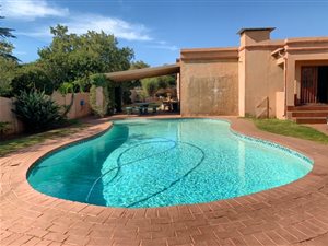 4 Bed House in Horison Park