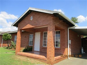 3 Bed Townhouse in Lincoln Meade