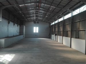 900 m² Industrial space in Mobeni