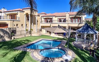 5 Bedroom House in Ruimsig Country Estate