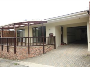3 Bed Townhouse in Gonubie