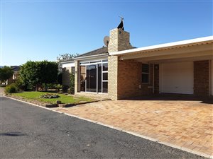 3 Bed House in Whispering Pines