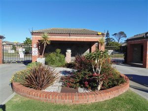 3 Bed Townhouse in Lorraine