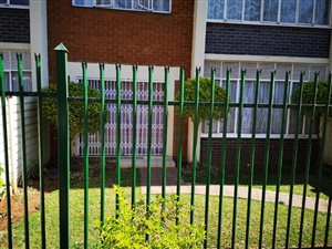 1.5 Bed Apartment in Pretoria Gardens