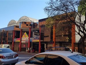92 m² Retail Space in Newtown