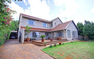 4 Bedroom House in Montgomery Park