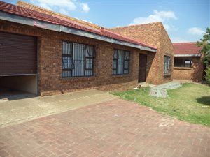 5 Bed House in Kwa Thema
