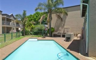 2 Bedroom Townhouse in Malvern East