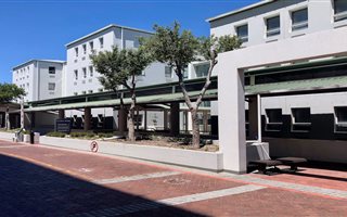 1 Bedroom Apartment in Waterfront
