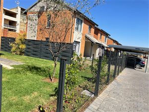 3 Bed Townhouse in Lindo Park