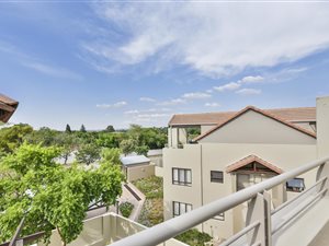 1 Bed Apartment in Fourways Gardens