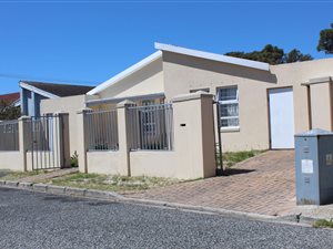 2 Bed House in Pinati Estate