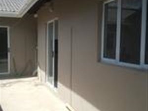 2 Bed House in Trenance Manor