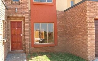 3 Bedroom Duplex in Lephalale (Ellisras)