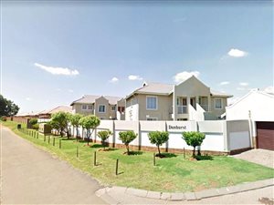 2 Bed Townhouse in Pomona
