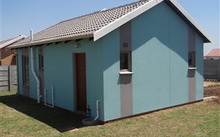 2 Bedroom House in Evaton West