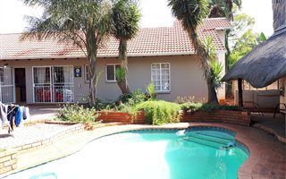 3 Bedroom House in Eldorette