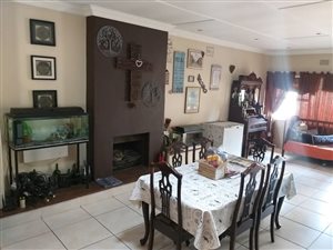 3 Bed House in Glen Marais