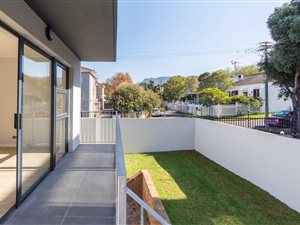 3 Bed Townhouse in Wynberg Upper
