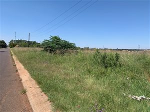 2.9 ha Land available in Raslouw AH