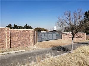8565 m² Land available in President Park