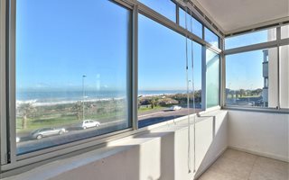 1 Bedroom Apartment in Mouille Point