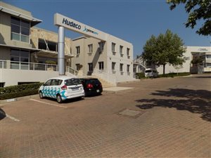 194.119995117188 m² Office Space in Greenstone Hill