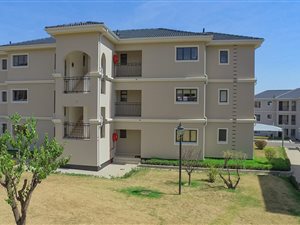 2 Bed Apartment in Summerset