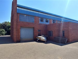 430 m² Industrial space in Gateway Industrial Park