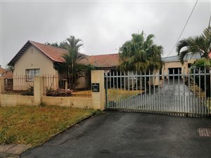 3 Bed House in Napierville