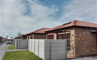 2 Bedroom Townhouse in Fairview